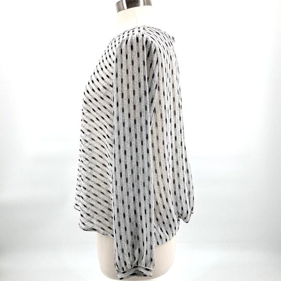 ASTR Womens White Black Long Sleeve Surplice Back Sheer Blouse Size L - Picture 3 of 8